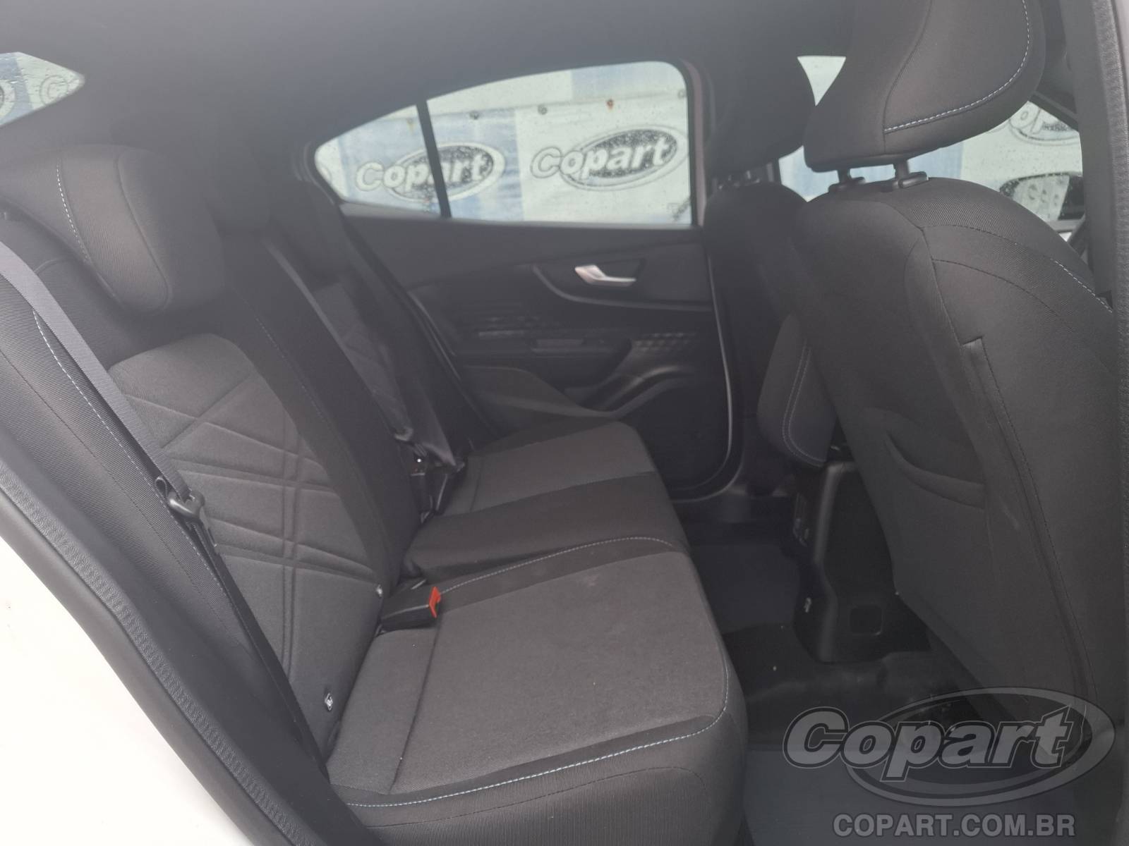 Foto 6 de 10: 2026 FIAT FASTBACK