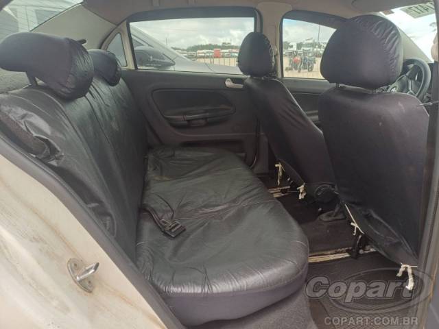 2013 VOLKSWAGEN VOYAGE 