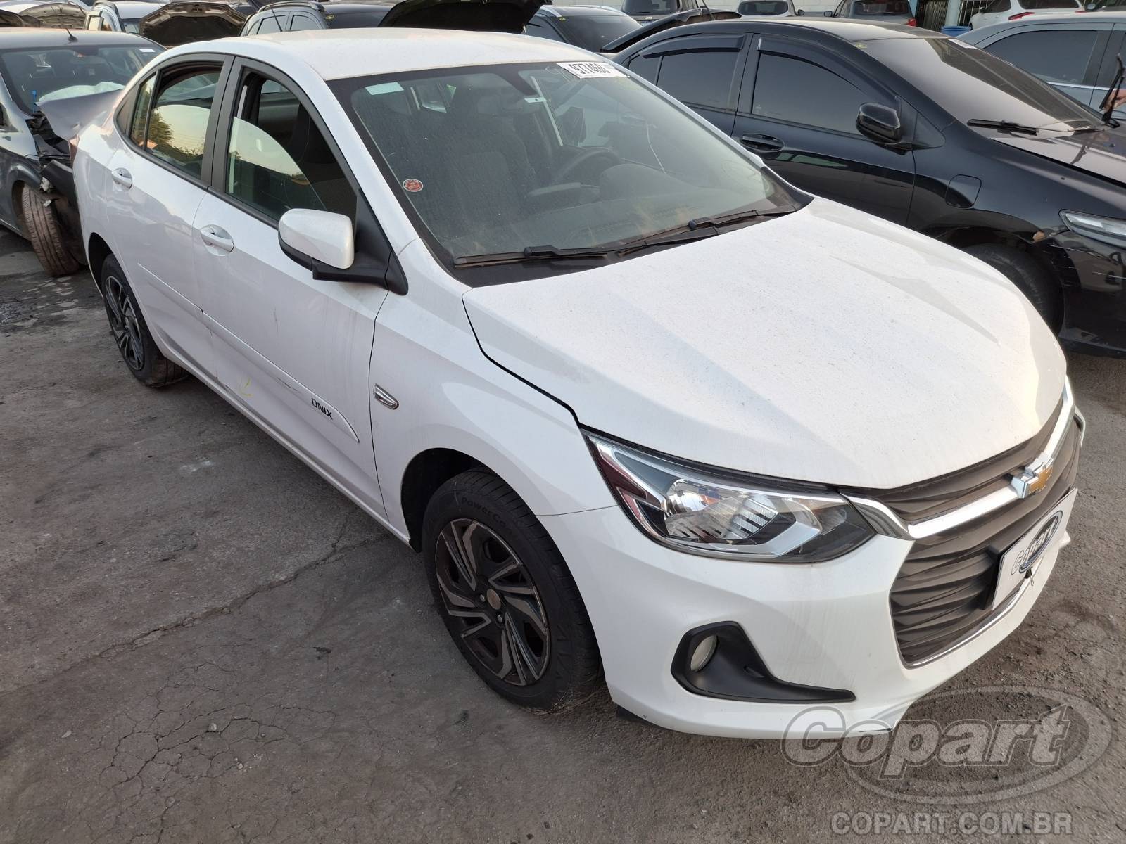 Veículo GM - Chevrolet Onix Plus CHEVROLET ONIX PLUS LT 1.0 12V ECOTEC 2023 2024 em leilão