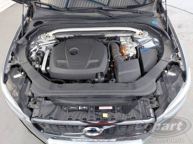 2021 VOLVO XC60 
