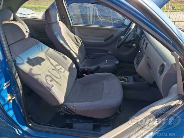 2001 CHEVROLET CELTA 