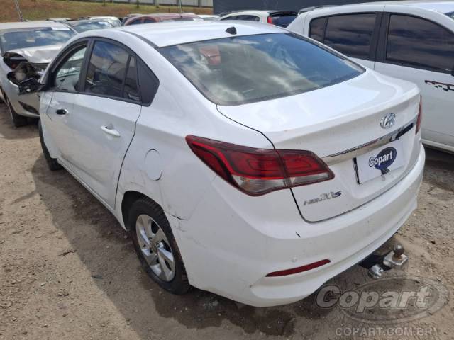 2017 HYUNDAI HB20S 