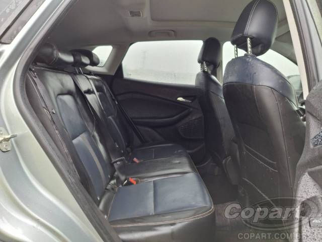 2025 CHEVROLET TRACKER 