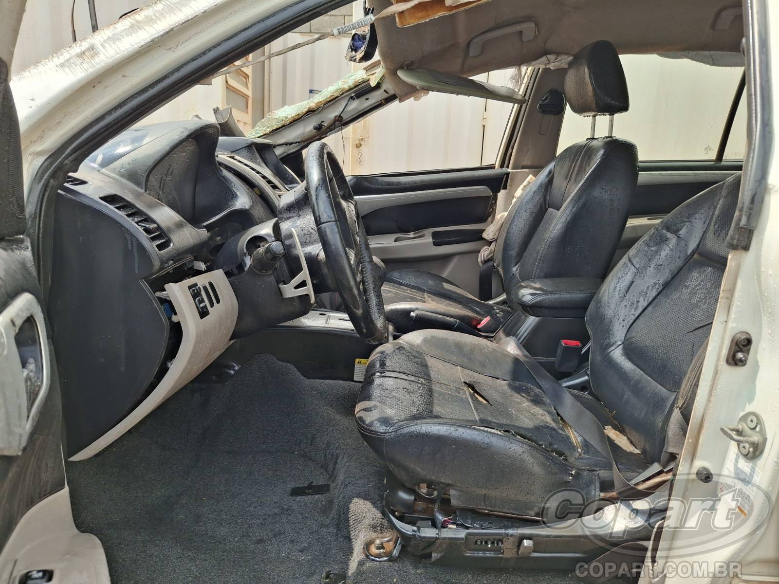 2015 MITSUBISHI PAJERO DAKAR — foto 5 de 10