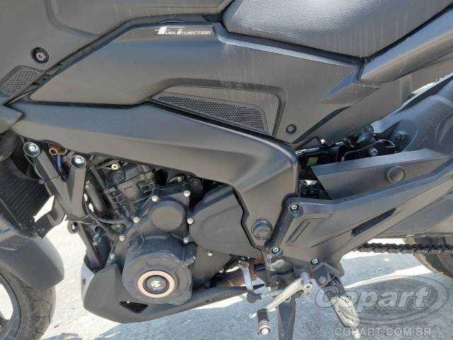 2025 BAJAJ DOMINAR 