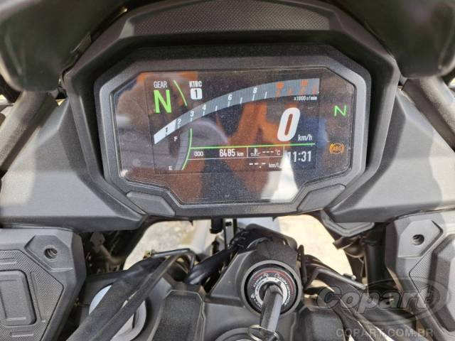 2025 KAWASAKI VERSYS 