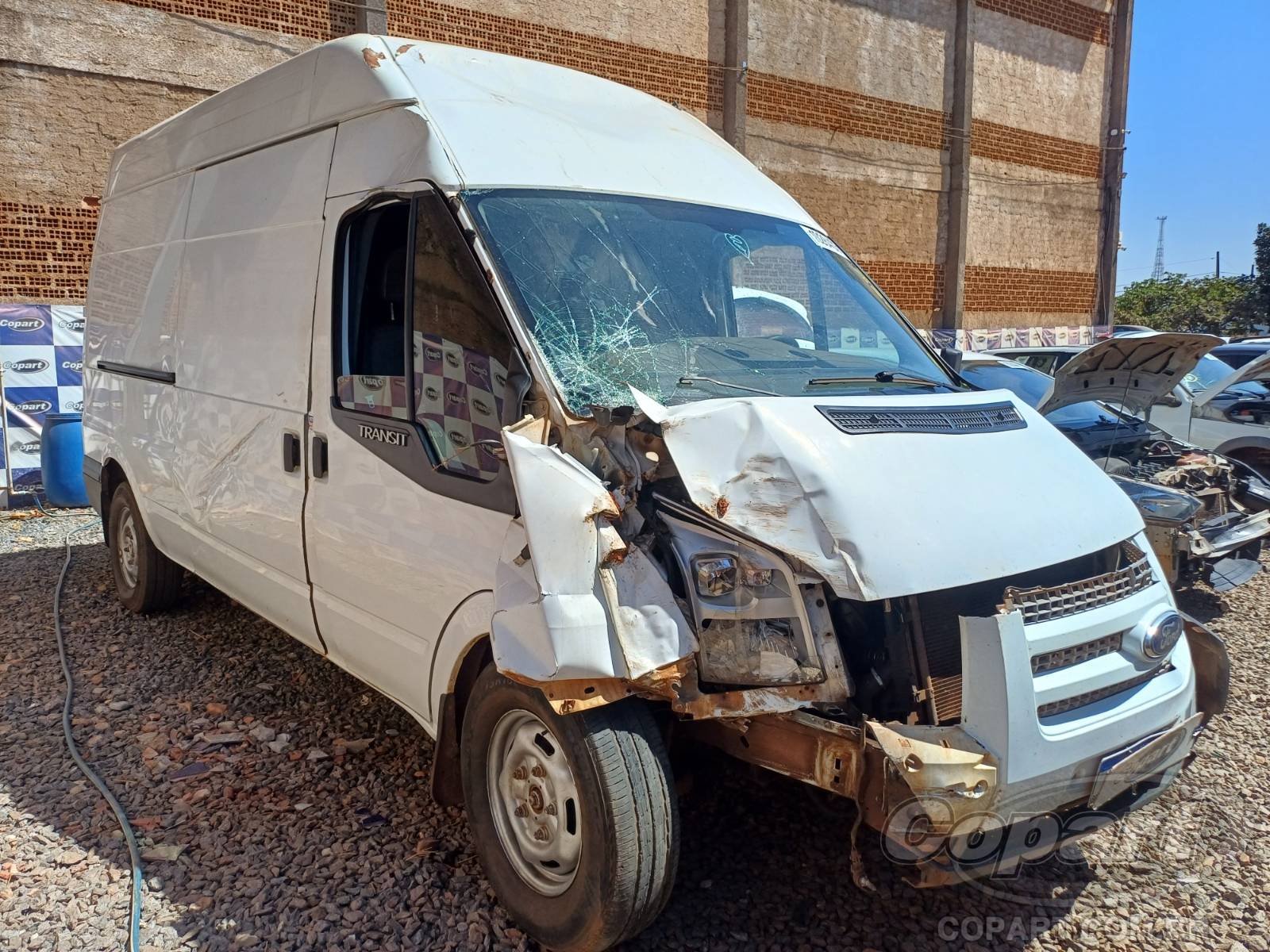 Veículo FORD Transit 2013 FORD TRANSIT FURGAO 2.2 DURATORQ TDCI 2013 em leilão