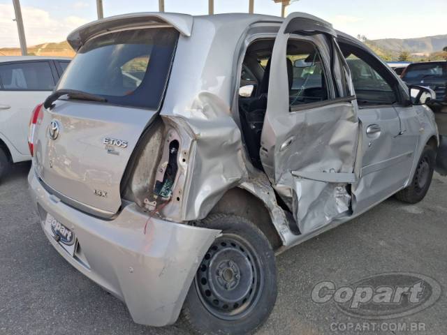 2015 TOYOTA ETIOS 