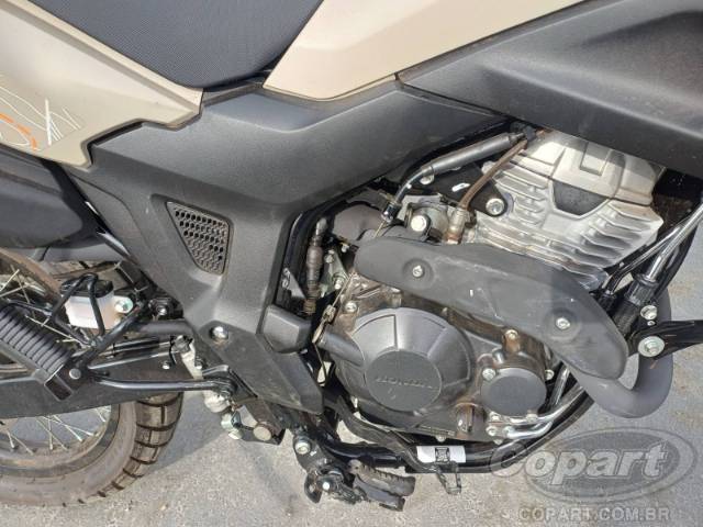2026 HONDA XRE SAHARA 300 