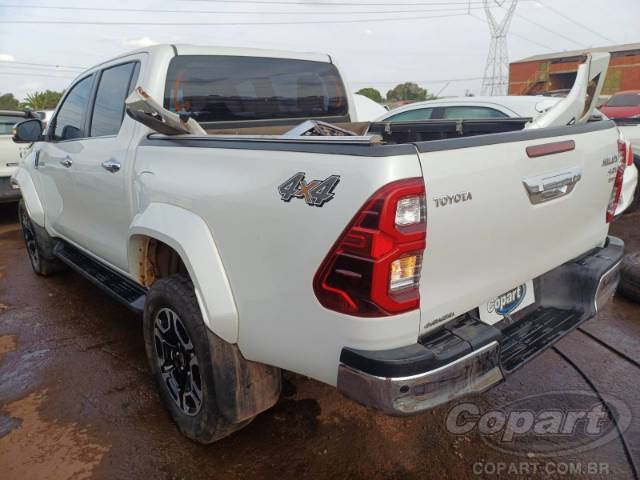 2024 TOYOTA HILUX CD 