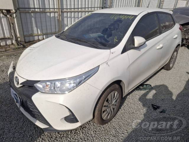 2023 TOYOTA YARIS 