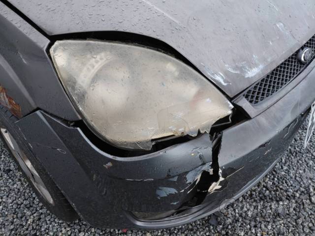 2004 FORD FIESTA 