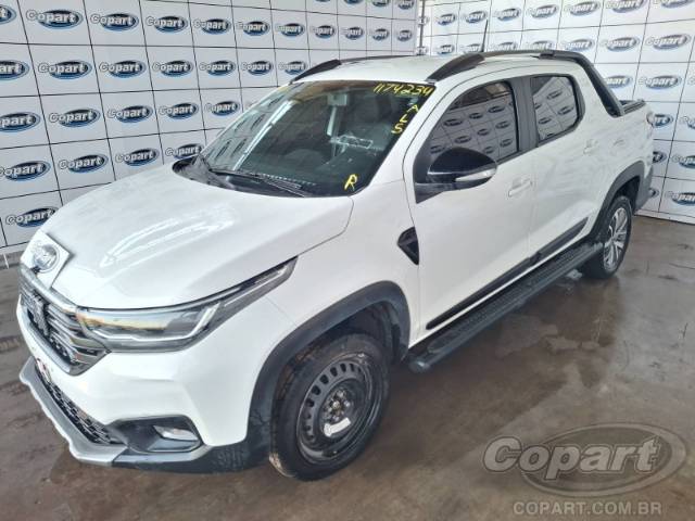 2025 FIAT STRADA CD 