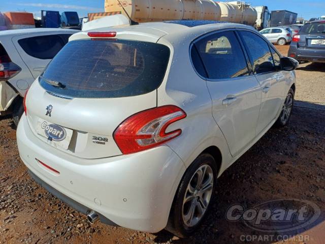 2015 PEUGEOT 208 