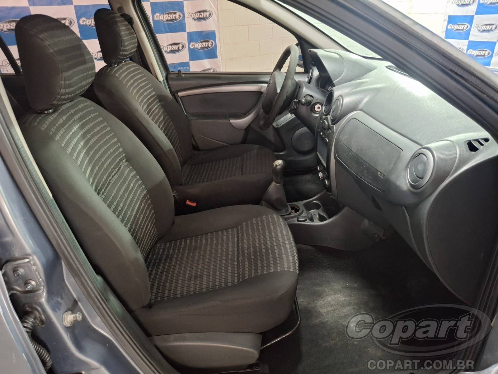 Foto 5: 2014 RENAULT SANDERO