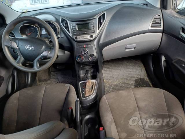 2016 HYUNDAI HB20S 