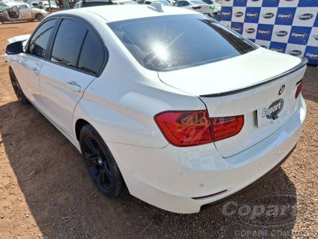 2013 BMW SERIE 3 