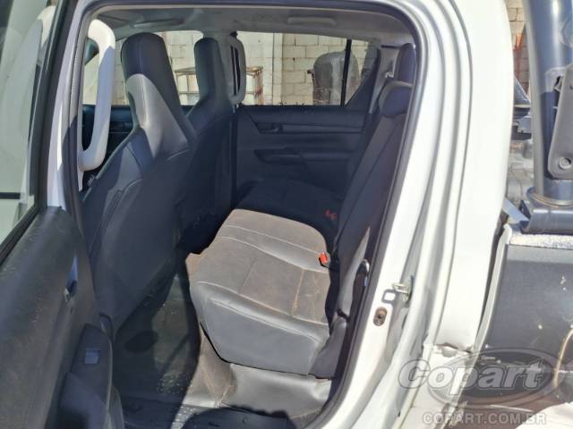 2025 TOYOTA HILUX CD 