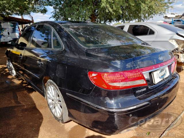 2011 HYUNDAI AZERA 
