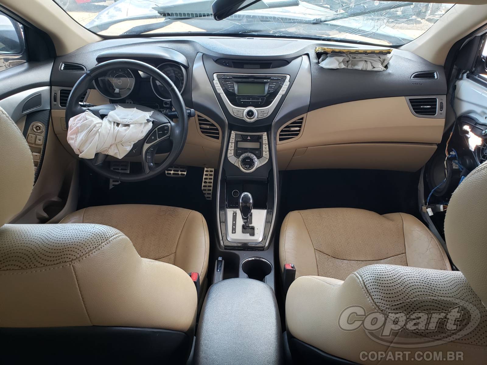 Foto 9 de 12: 2013 HYUNDAI ELANTRA