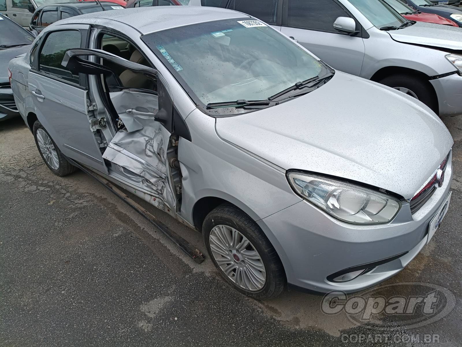 Veículo Fiat Grand Siena Fiat Grand Siena Essence 1.6 16V E.torQ 2014 2014 em leilão
