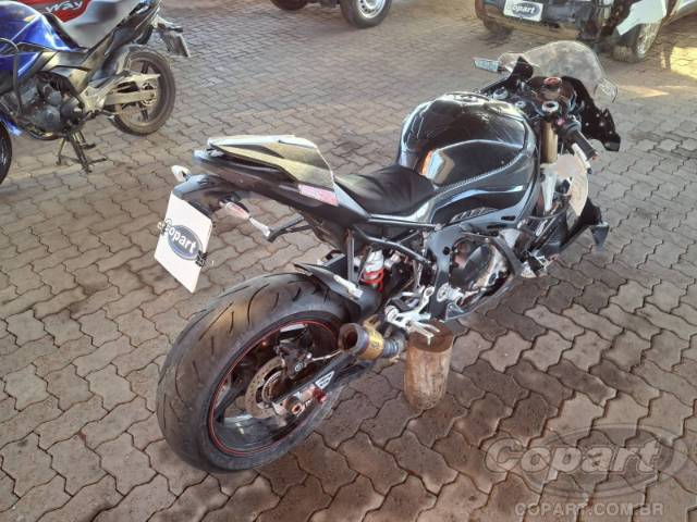 2026 BMW S 1000 
