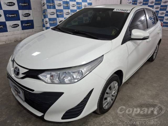 2022 TOYOTA YARIS 