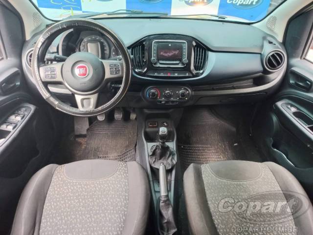2017 FIAT UNO 