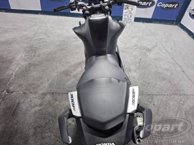 2026 HONDA CB 300F 