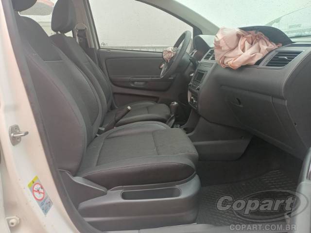 2015 VOLKSWAGEN FOX 