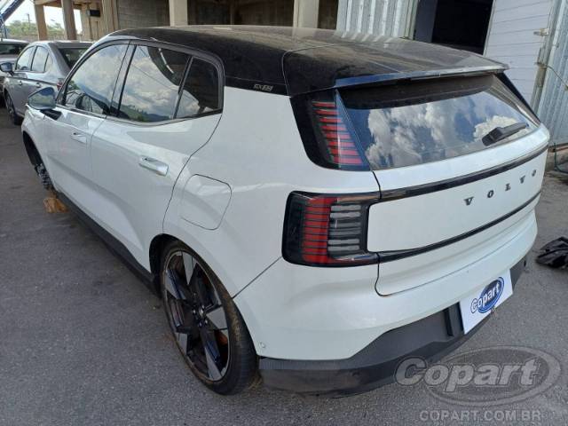 2024 VOLVO EX30 