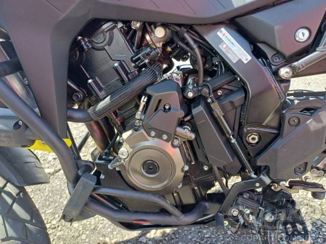 2025 SUZUKI V-STROM 