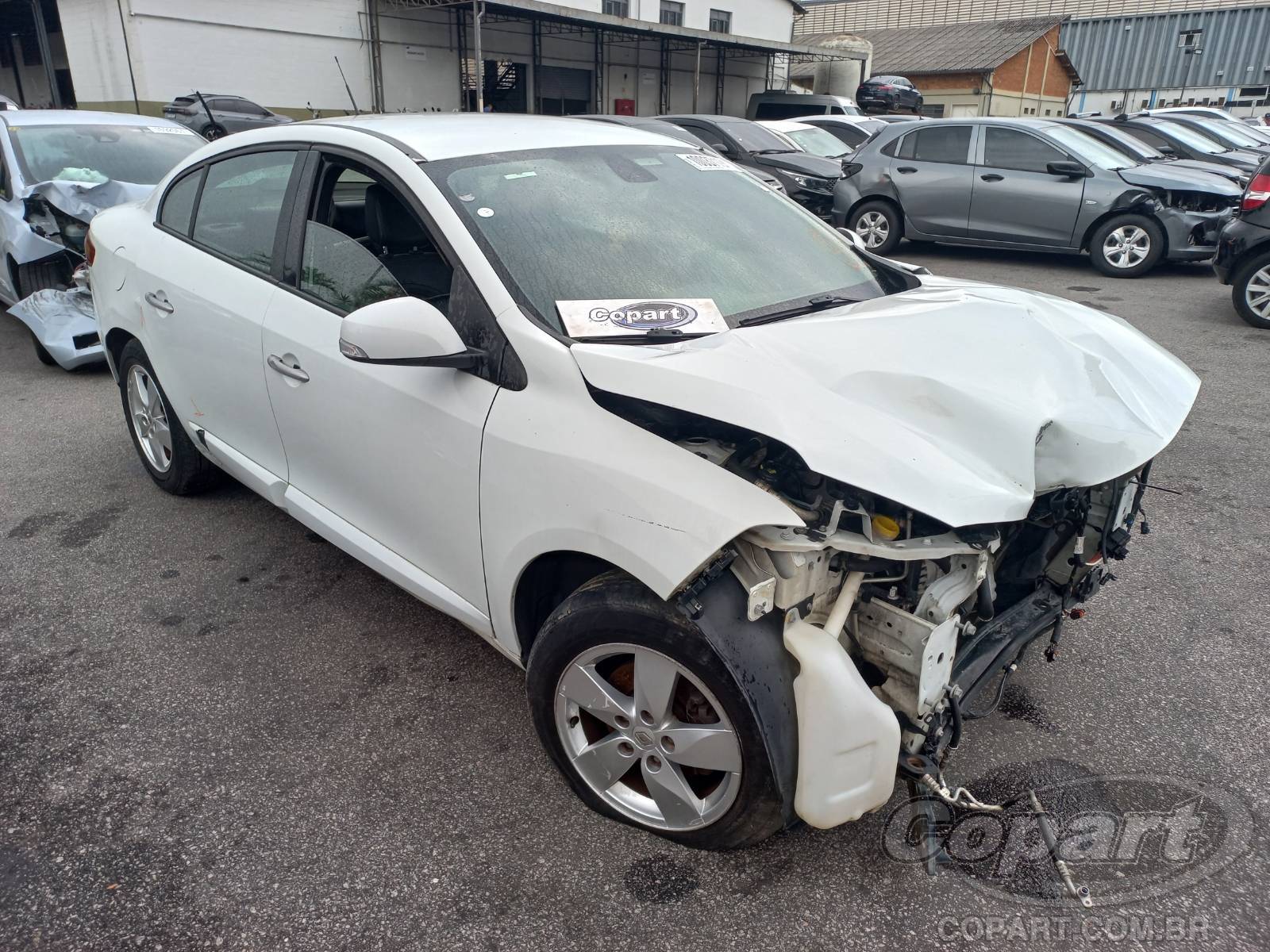 Veículo Renault Fluence Renault Fluence Dynamique 2.0 16V Hi-Flex 2013 2013 em leilão