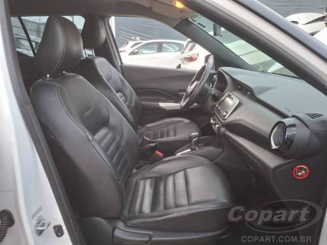 2017 NISSAN KICKS 