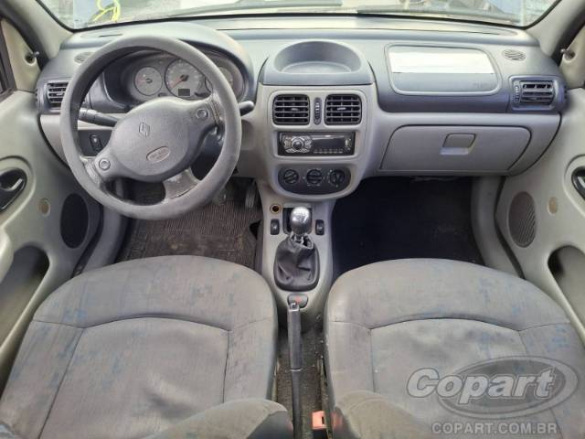2005 RENAULT CLIO SEDAN 