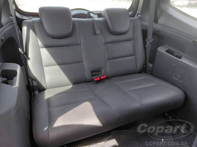2011 NISSAN GRAND LIVINA 