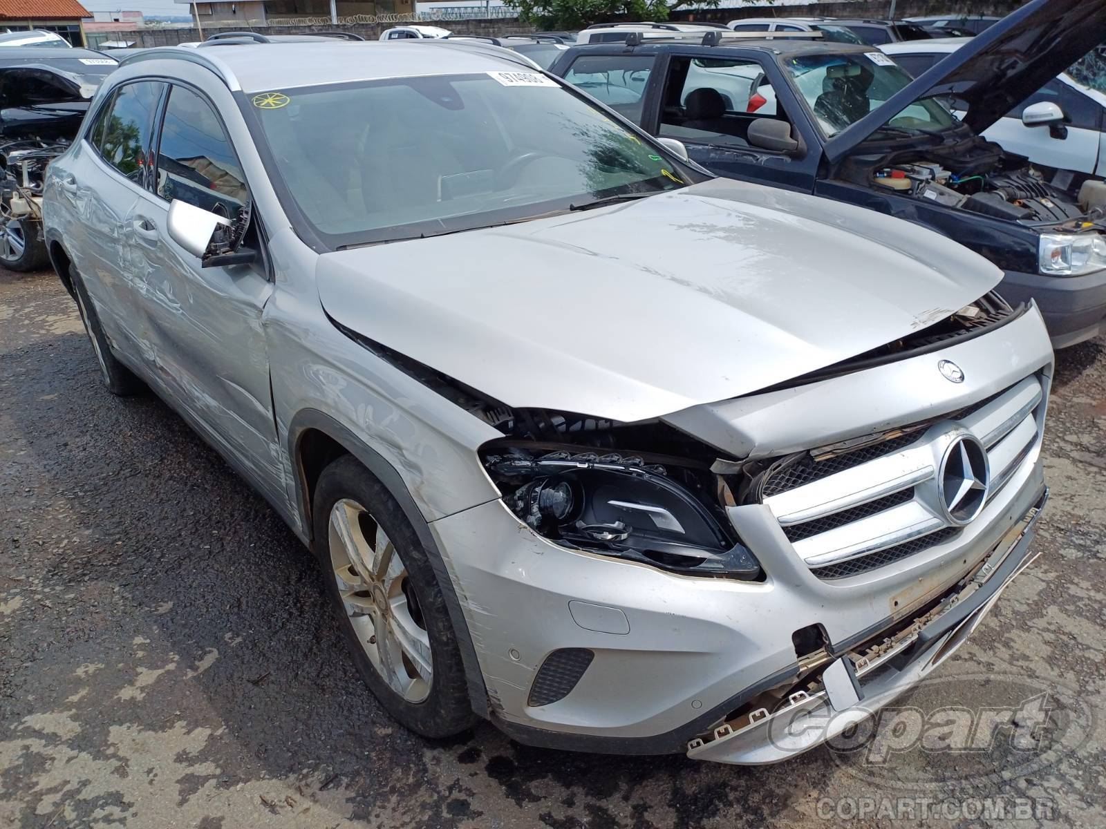 Veículo Mercedes-Benz GLA Mercedes Benz GLA 200 1.6 16V Turbo 2017 Colisão Média Monta 2017 em leilão