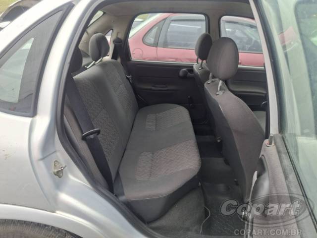 2005 CHEVROLET CLASSIC 