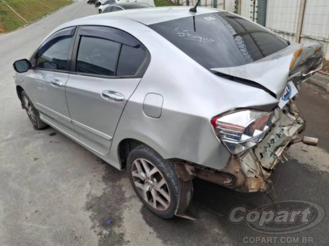 2011 HONDA CITY 