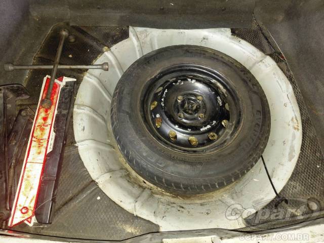 2005 CHEVROLET CLASSIC 