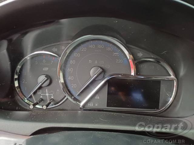 2024 TOYOTA YARIS SEDA 