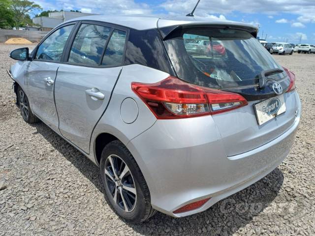 2021 TOYOTA YARIS 