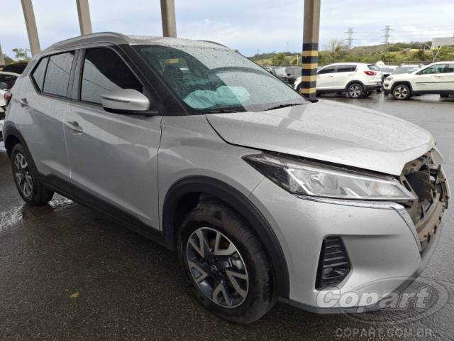 2024 NISSAN KICKS 