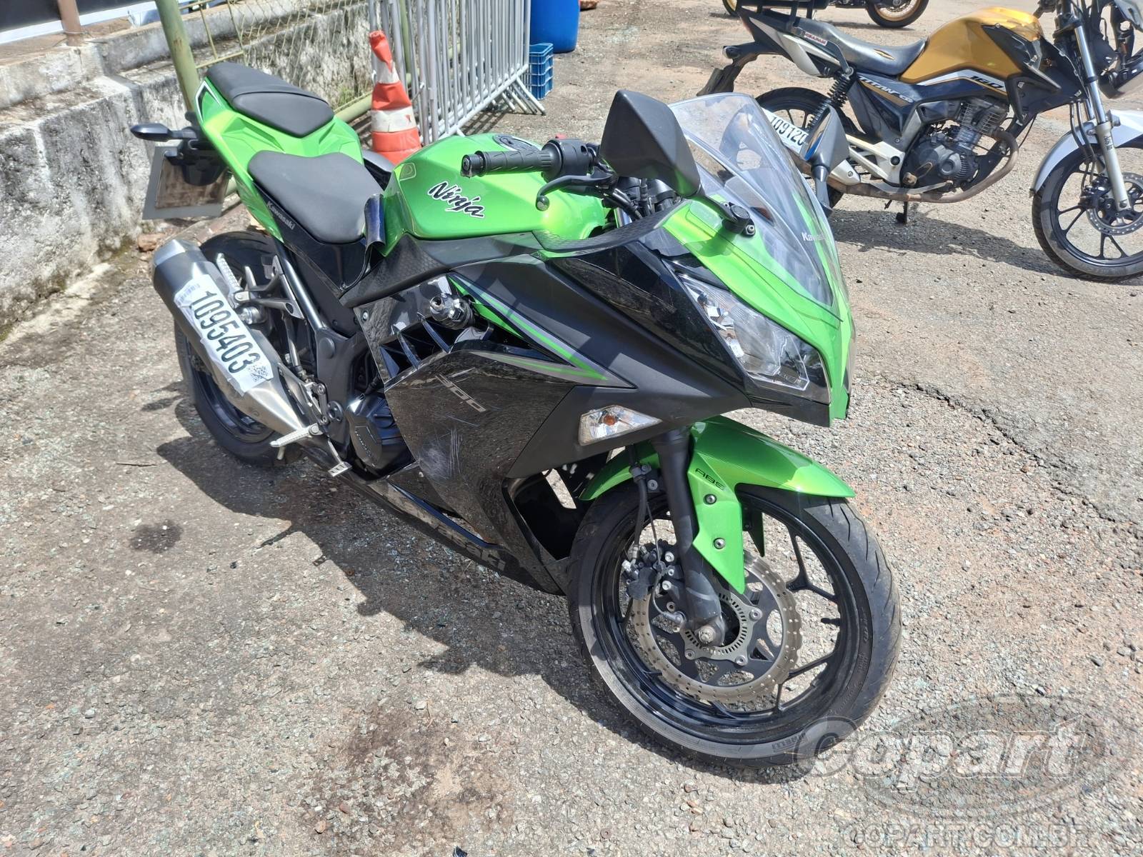 Veículo KAWASAKI Ninja Kawasaki Ninja 300 ABS 2023 2023 em leilão