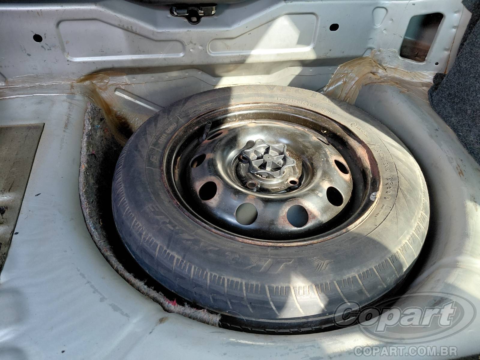 Foto 10 de 11: 2014 FORD FIESTA