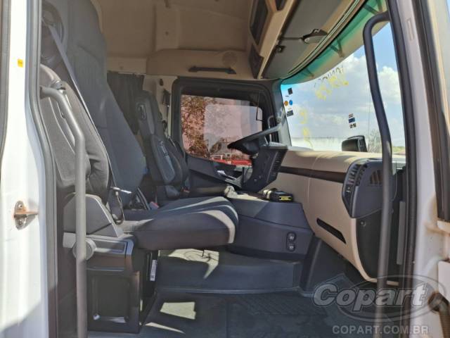 2023 MERCEDES BENZ ACTROS 