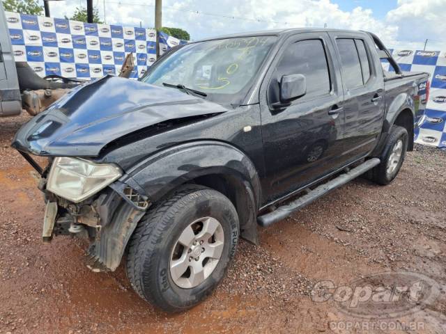 2013 NISSAN FRONTIER CD 