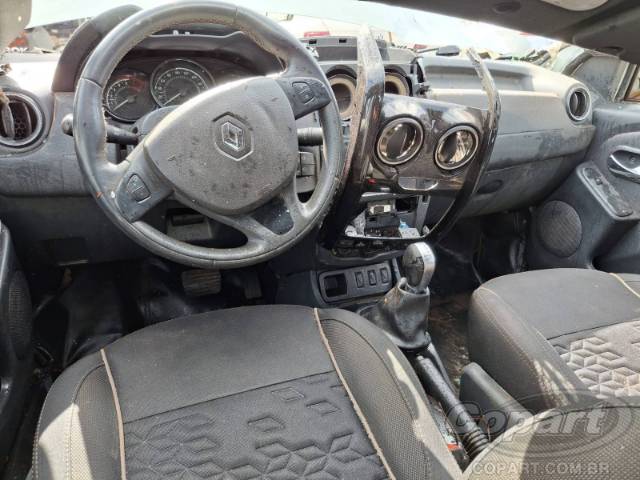 2019 RENAULT DUSTER OROCH 