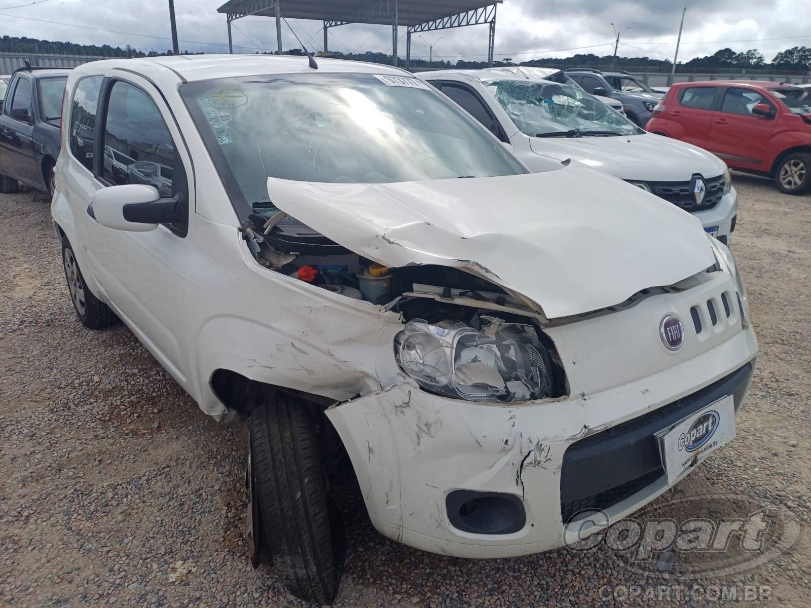 Veículo Fiat Uno Fiat Uno Economy 1.4 Evo 2013 Colisão Média Monta 2013 em leilão