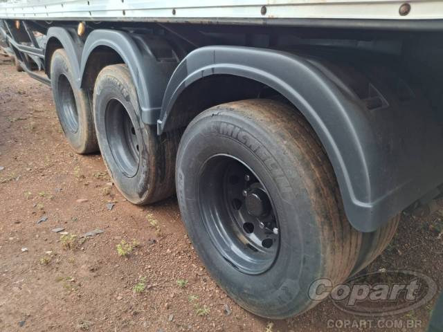 2016 TRUCK SEMI-REBOQUE 